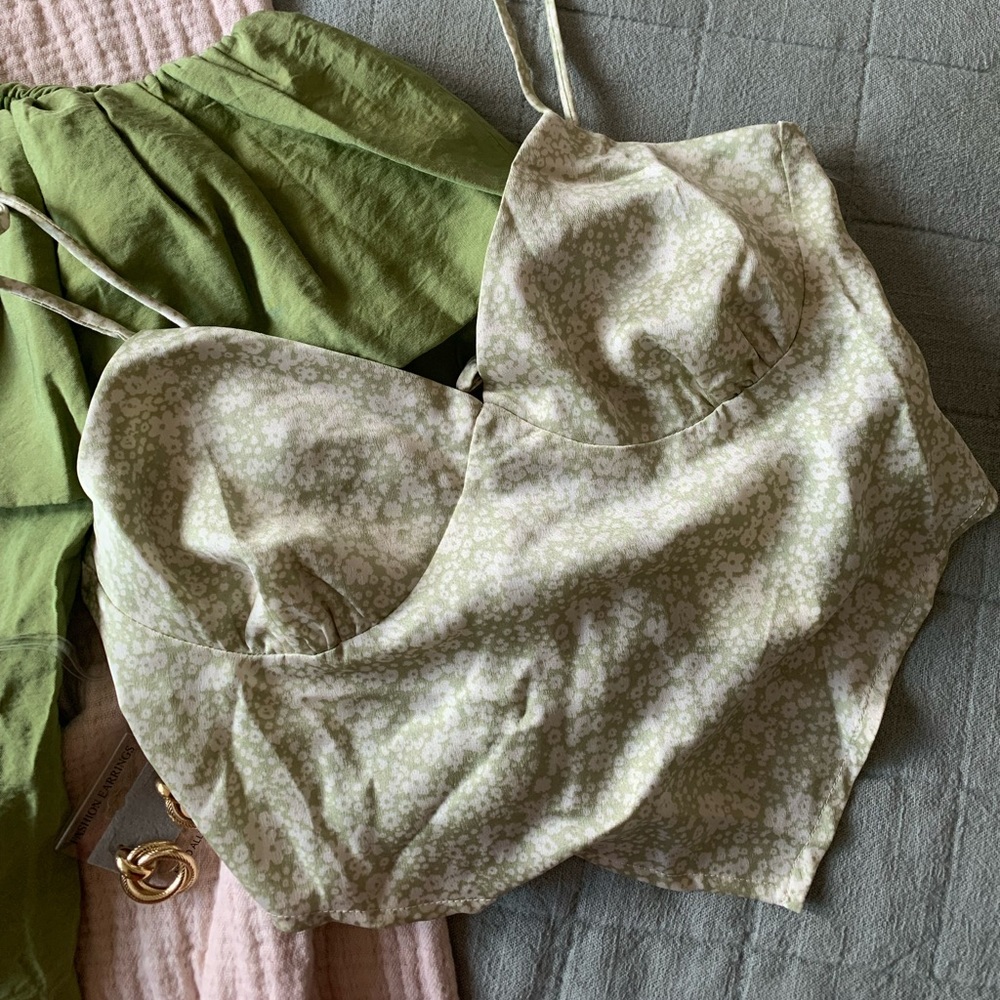 Triangular Crop Top